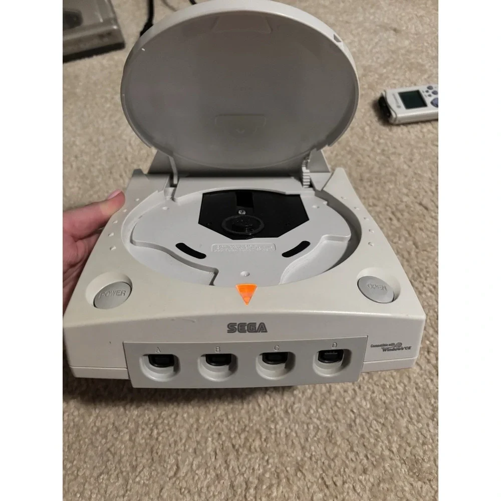 Sega Dreamcast HKT-3021 Home Video Game Console W/controller & Games VERY RARE
